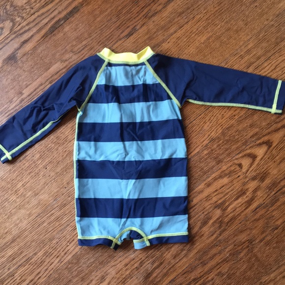 Excellent Tea Collection Swimsuit 6-12months - Picture 2 of 2